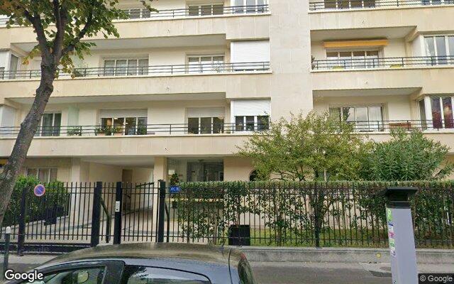 Façade : 38 rue Perronet, Neuilly-sur-Seine
